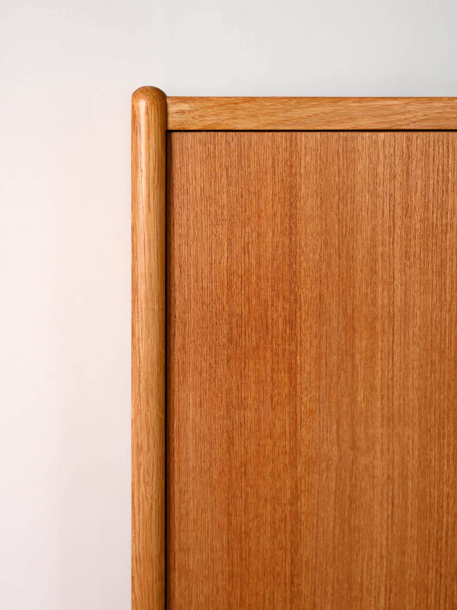 Oak sideboard with drawers