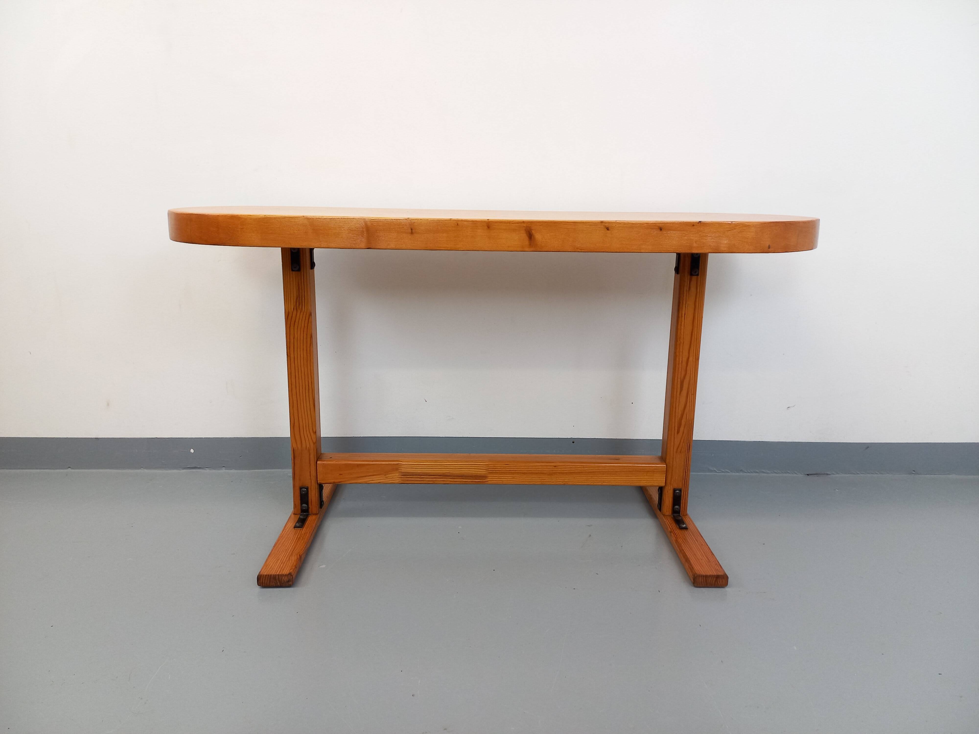 Oval table / vintage pine console from the 60s 70s