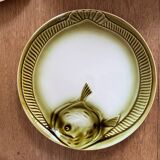 Green fish plates
