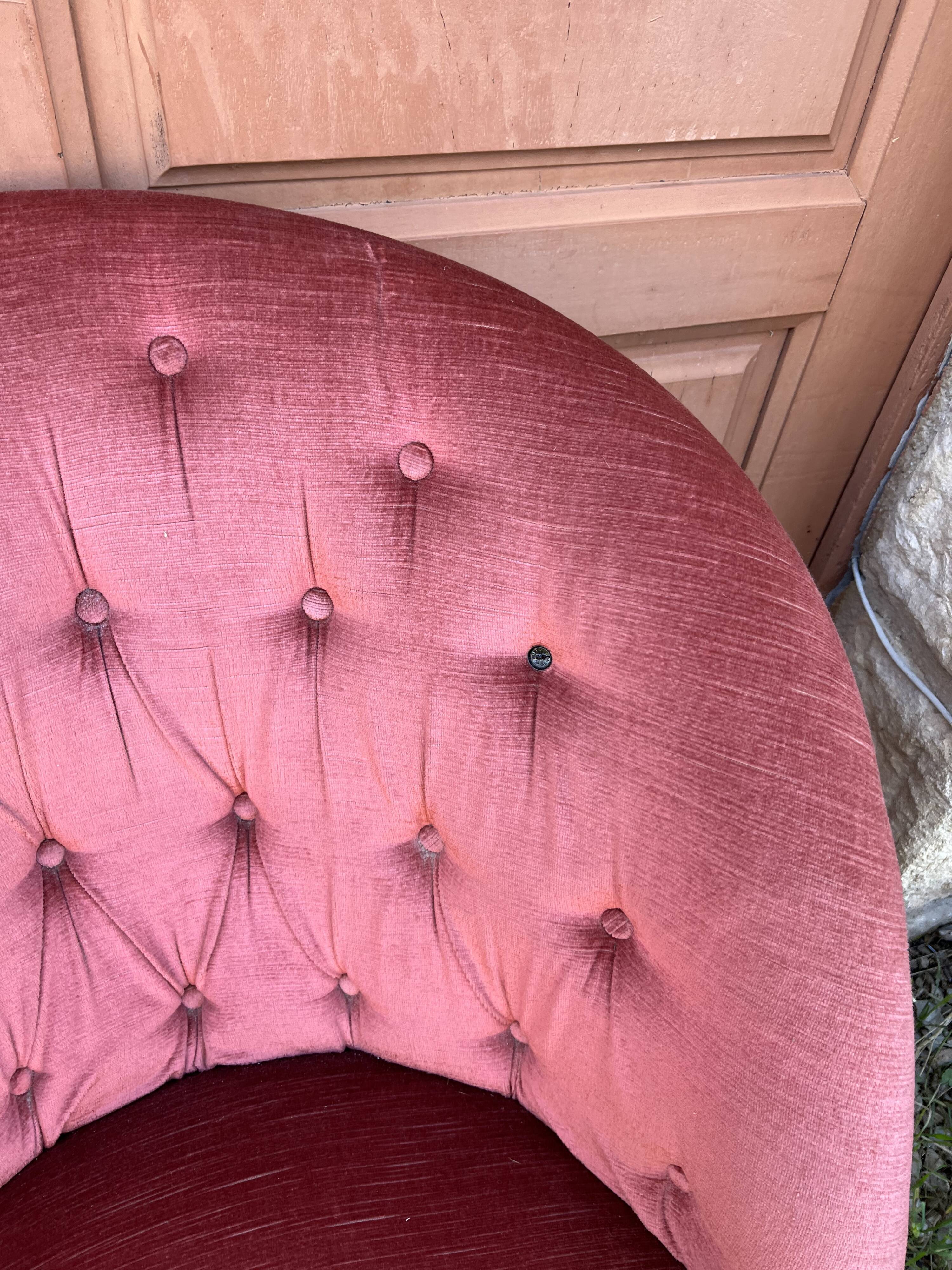 Toad armchair
