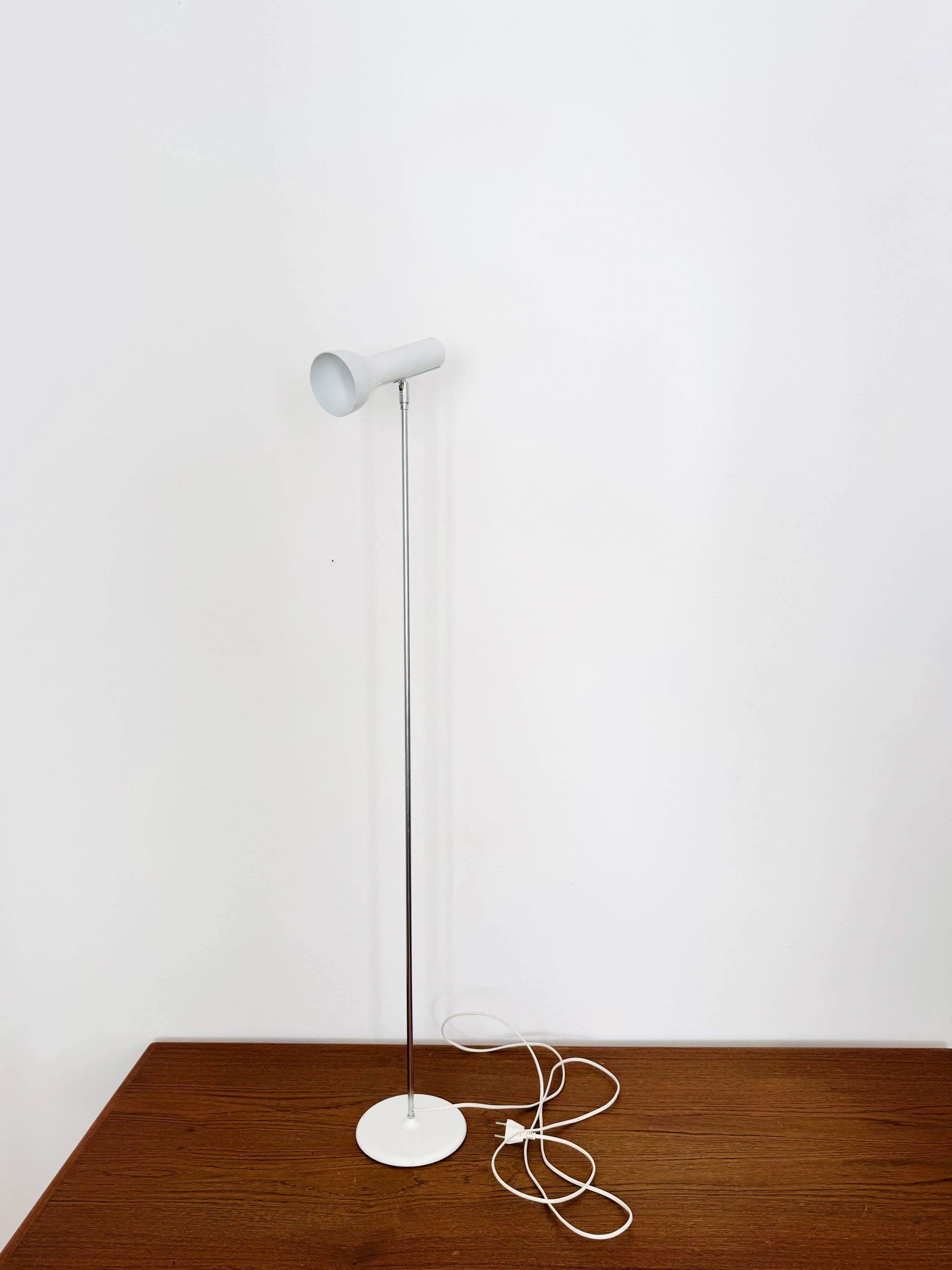 Lampadaire Spot de Swiss Lamps International