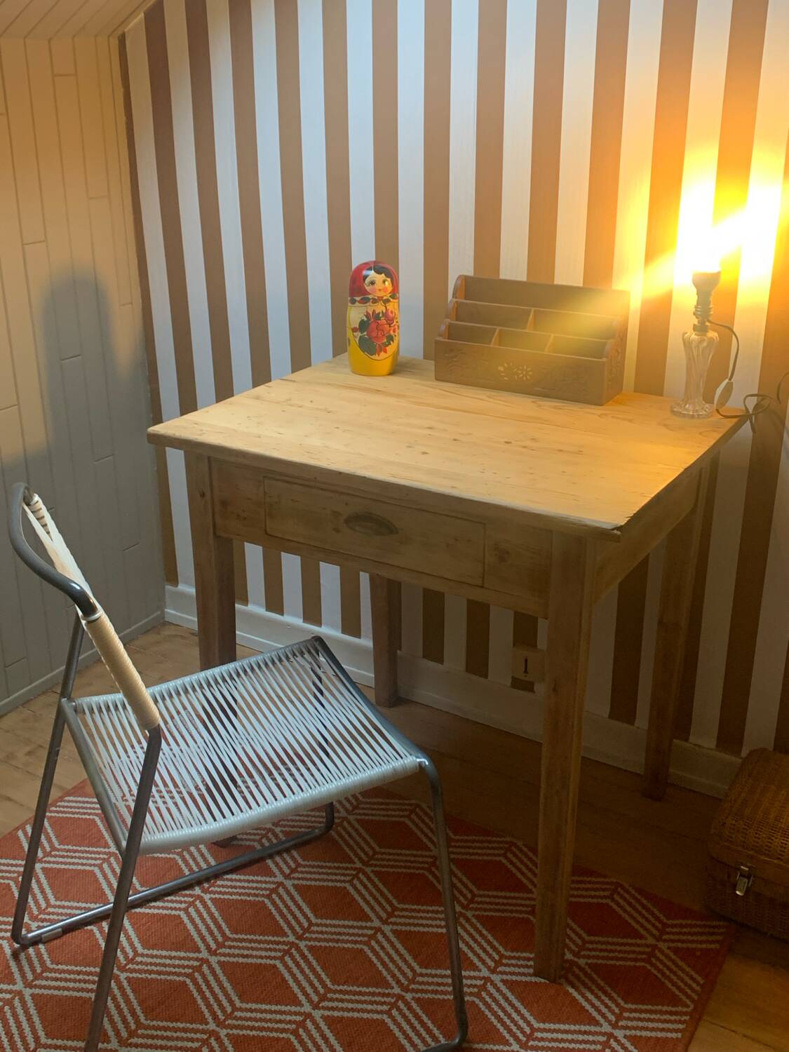 Solid wood desk, 1 drawer