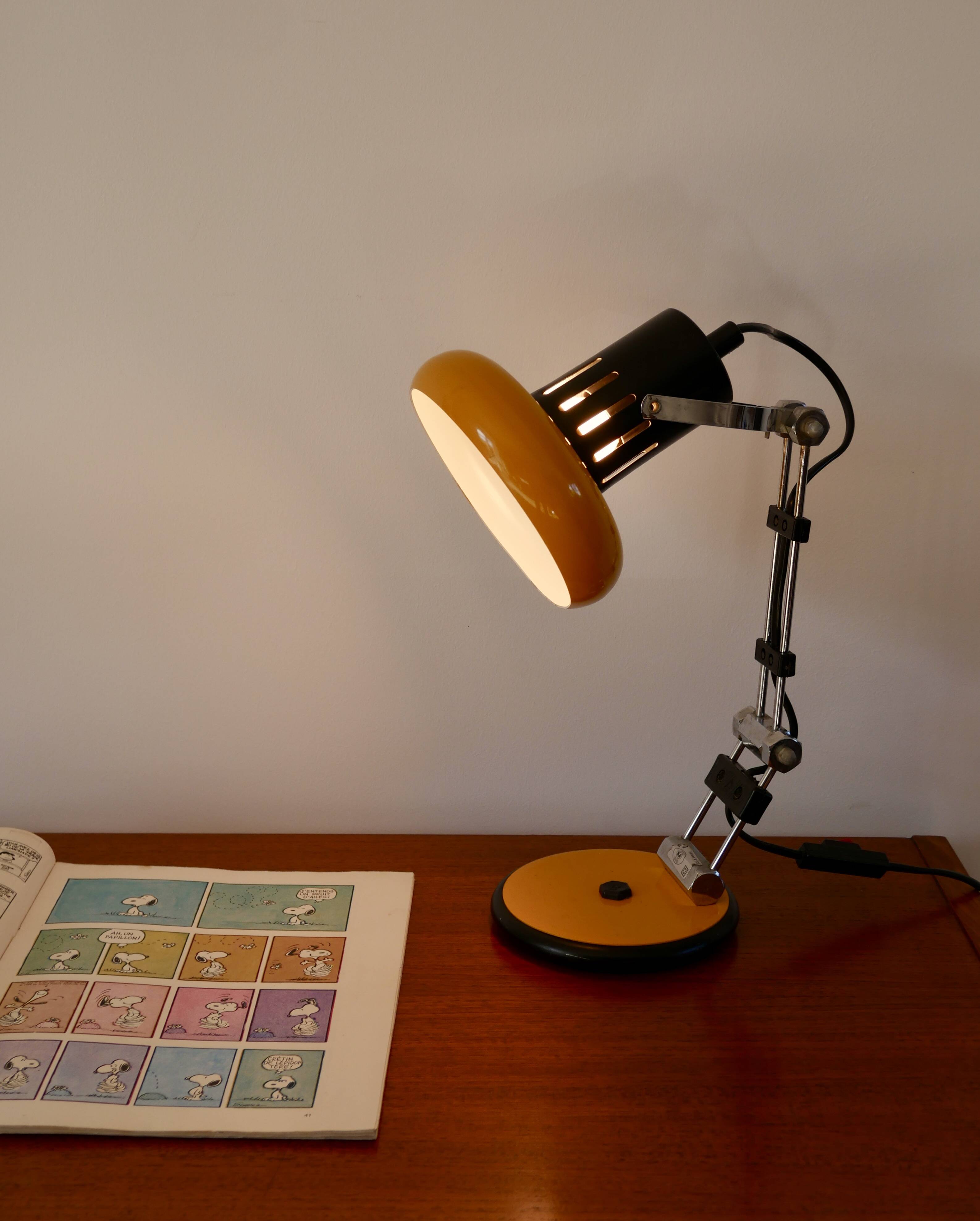 Articulated orange Aluminor desk lamp industrial design 70s