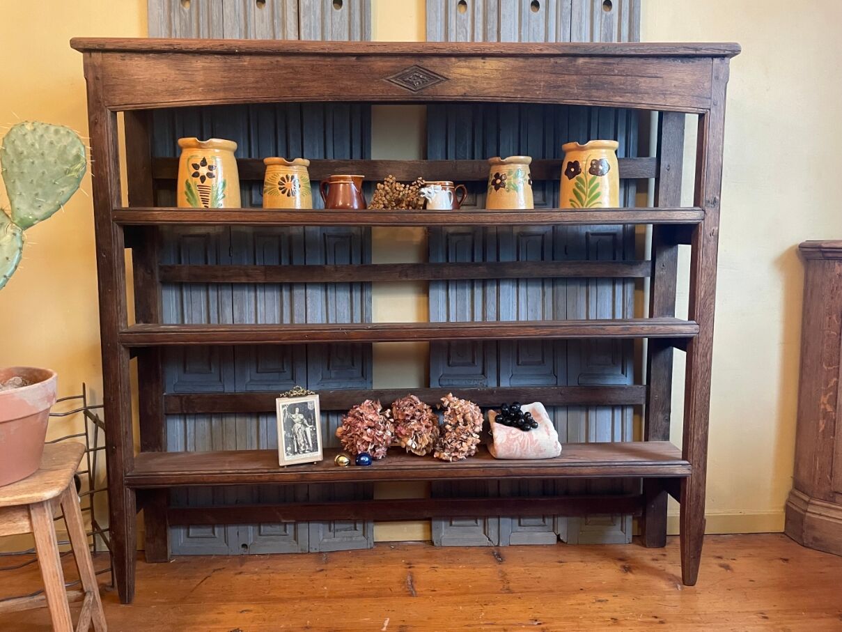 Baker's shelf, kitchen shelf, collection shelf from the early 19th century, oak.