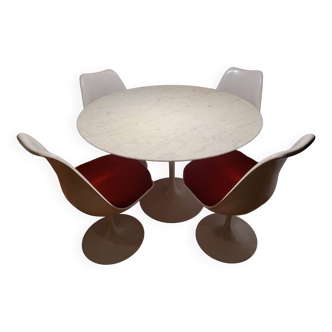 Table Knoll en marbre blanc de Carrare et ses 4 chaises Knoll