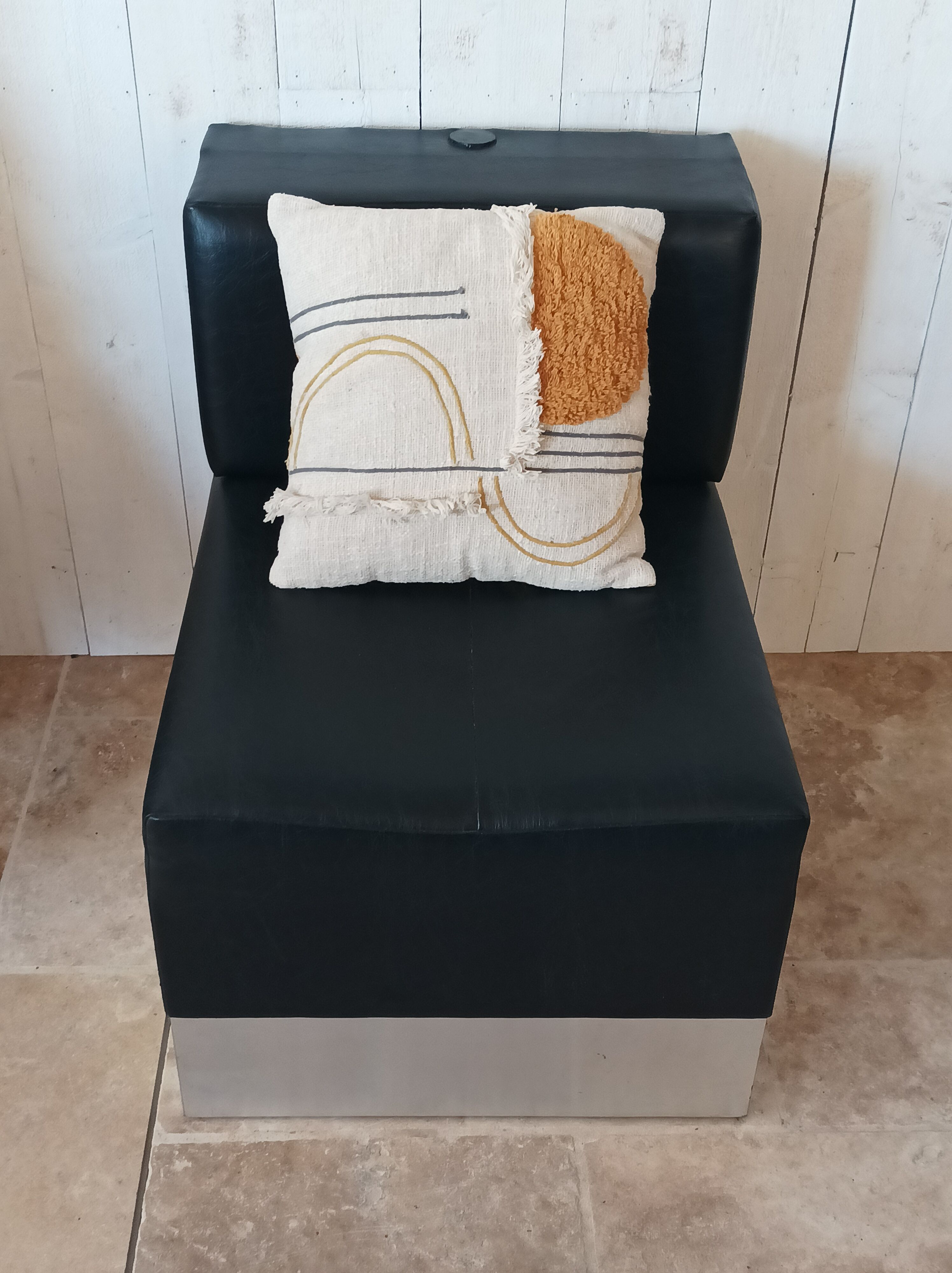 Vintage heated bench