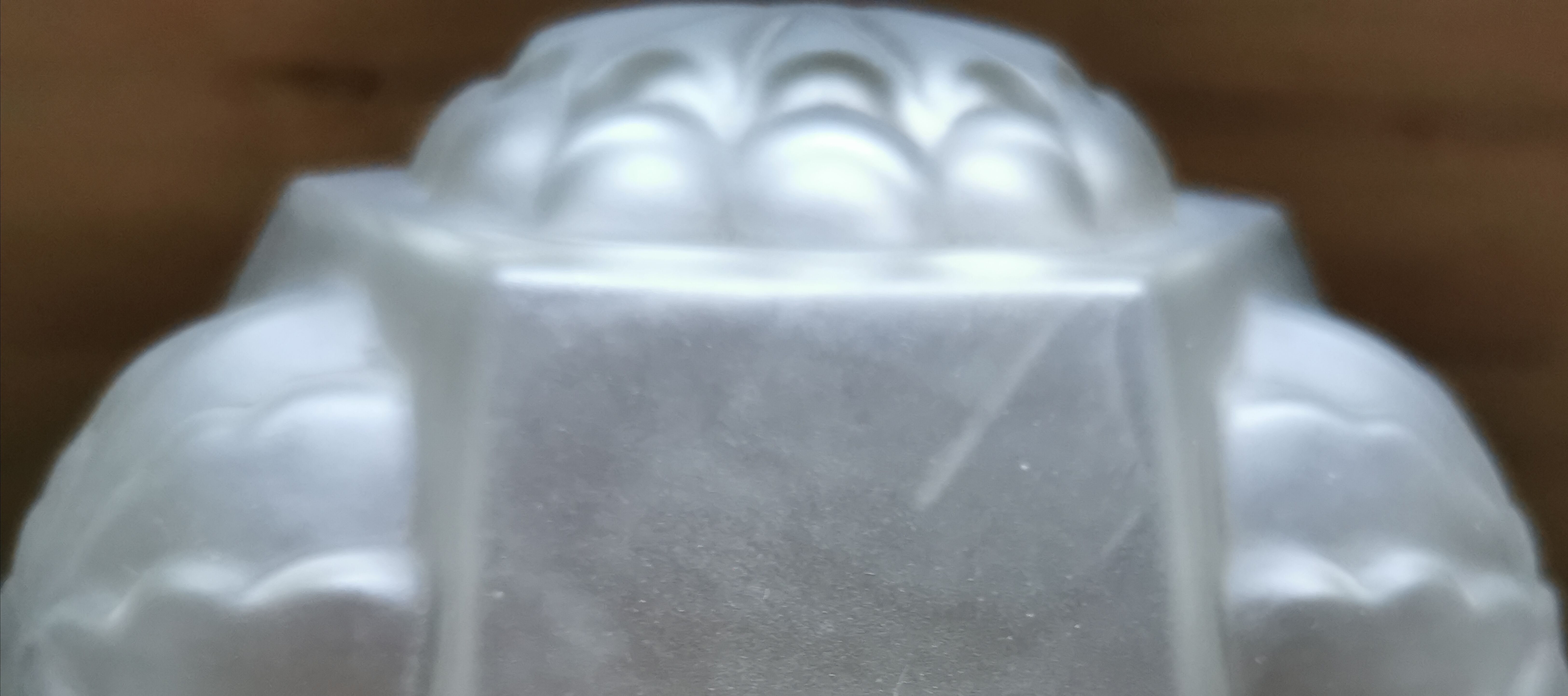 Art deco pressed glass pose lamp