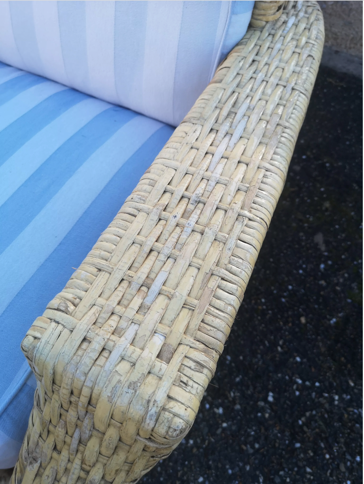 Vintage rattan lounge