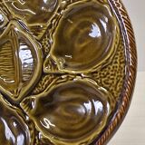 3 green majolica oyster plates from St Clément in good condition.