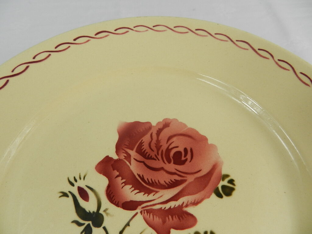 12 assiettes plates Badonviller