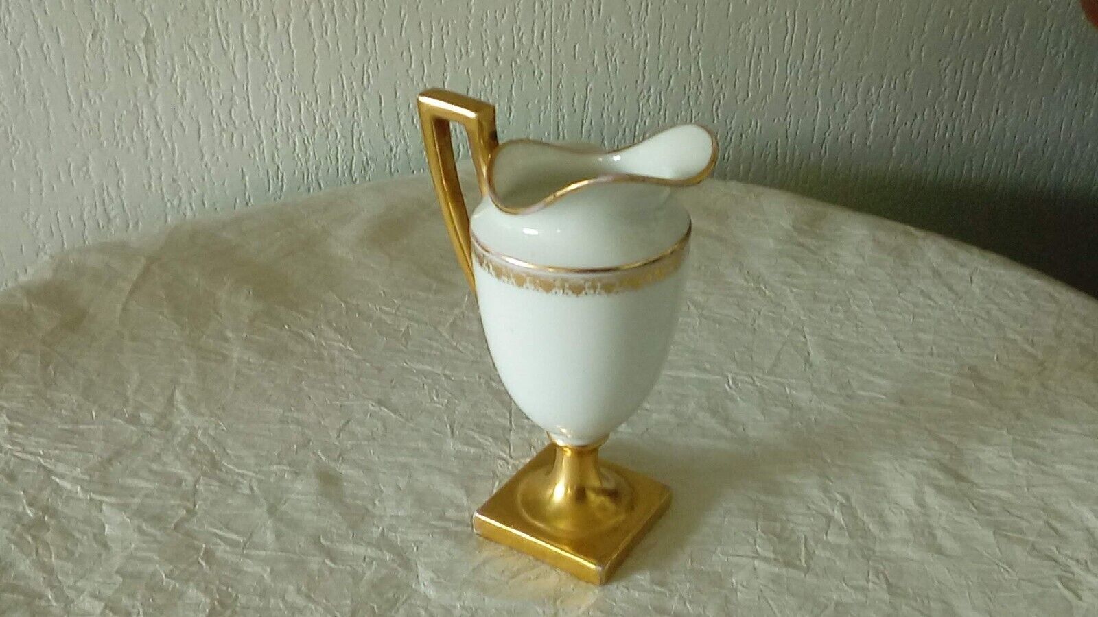 Pot à lait pichet en porcelaine de Limoges