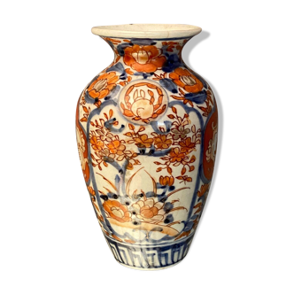 Vase en porcelaine Imari Japon fin XIXe début XXe