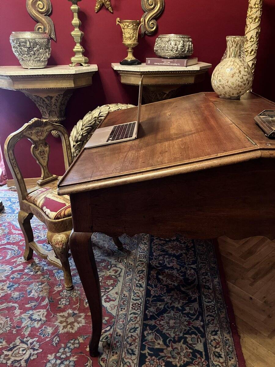 Antique French Writing Desk in Oak with Cabriole Legs, 1800s