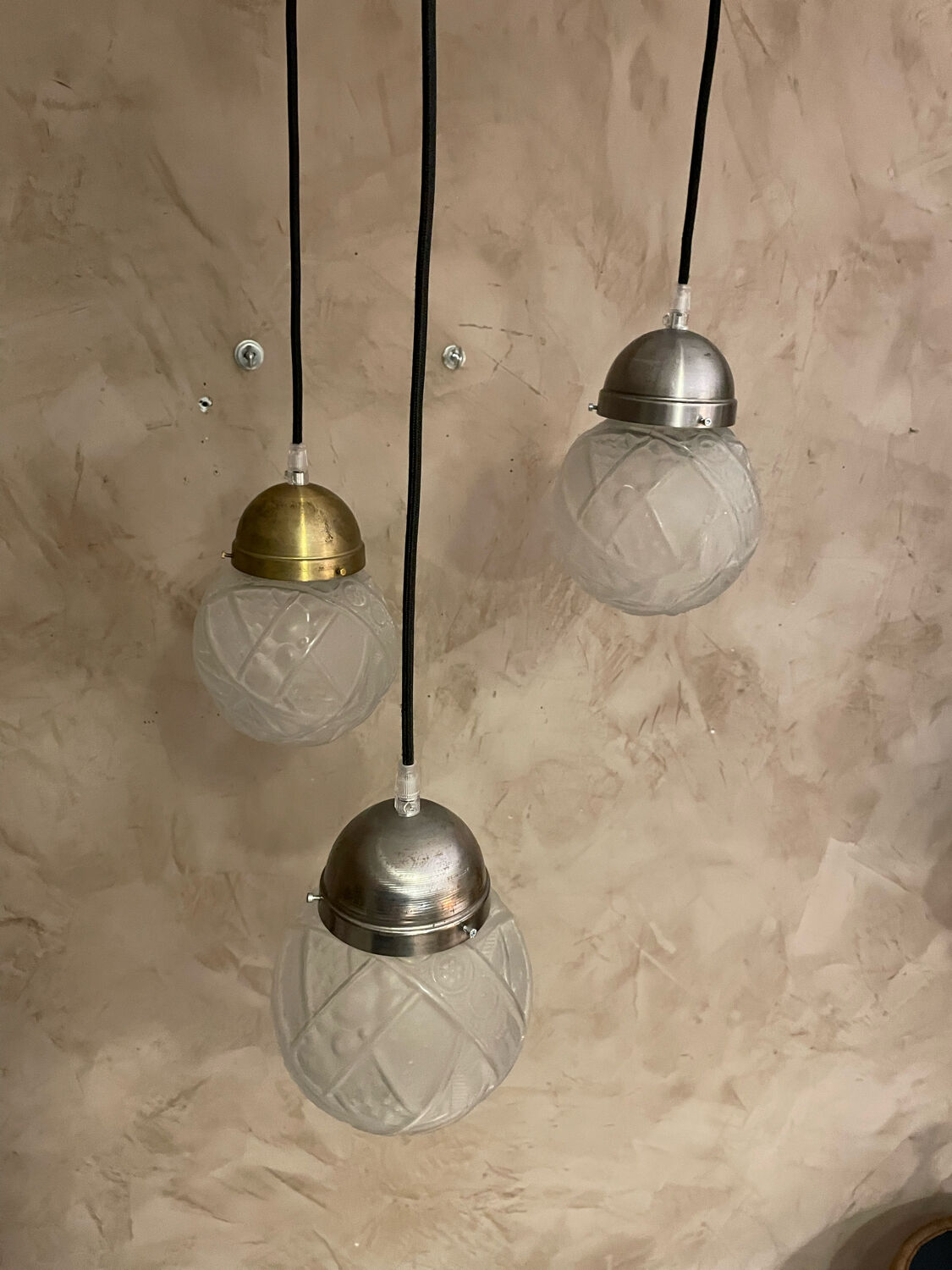 Art deco pendant lamps