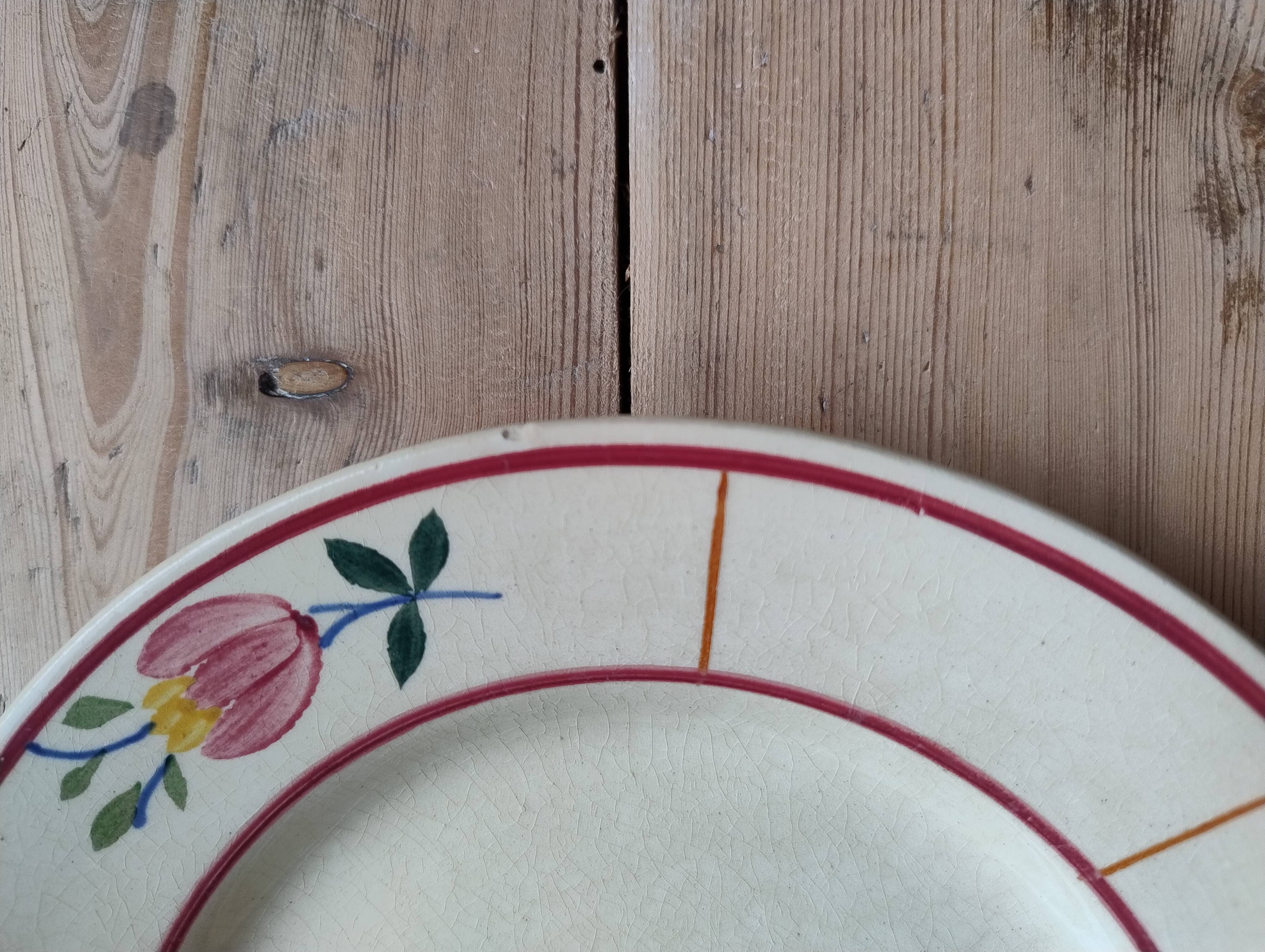 Set of 7 vintage dessert plates in Gien earthenware, model Jacqueline.