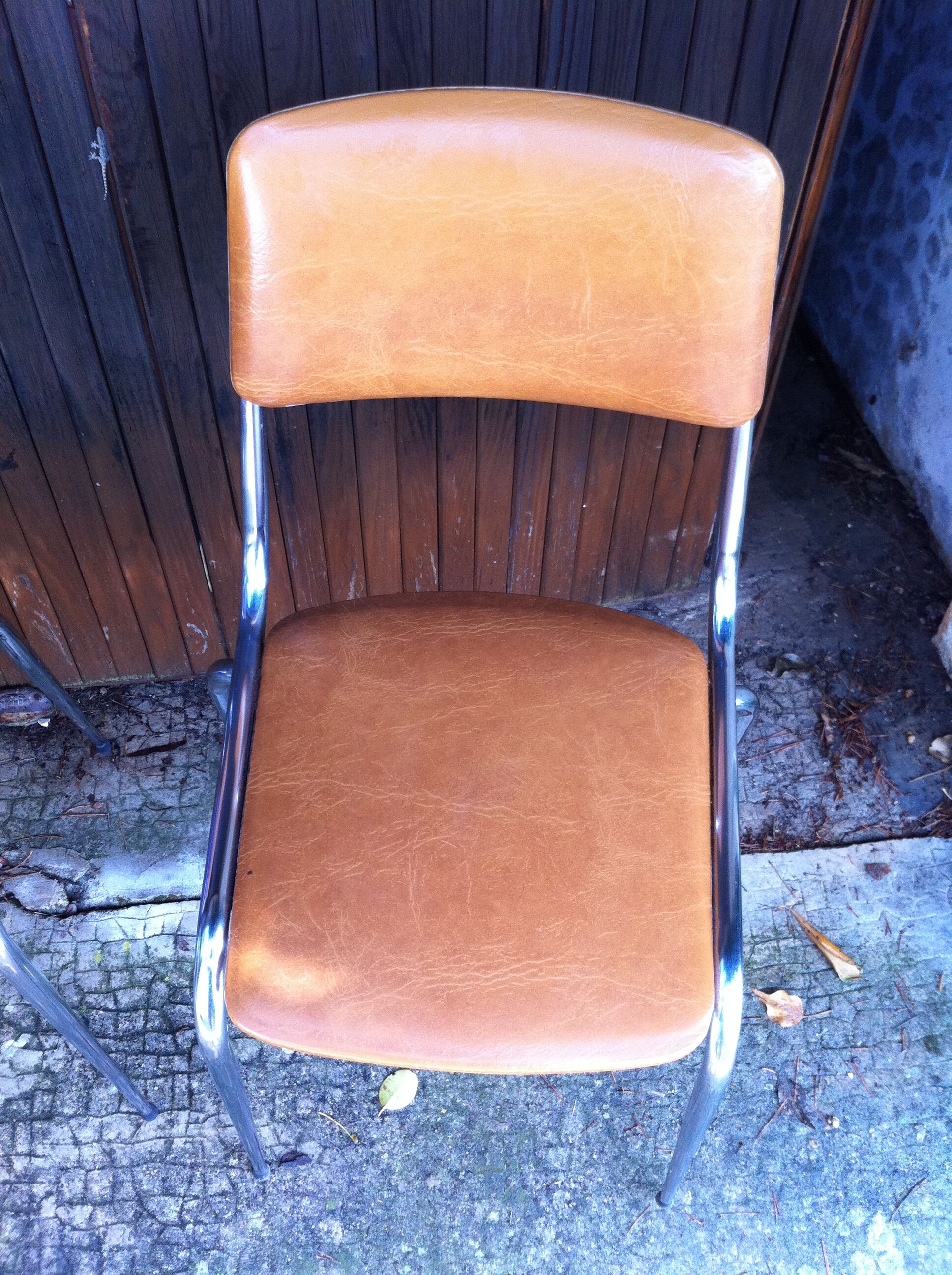 Paire de chaises Vintage skaï marron