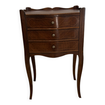 Table de chevet style Transition Louis XV et Louis XVI – 3 tiroirs
