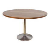 Table à manger ronde en noyer du milieu du siècle, Danemark, années 1970