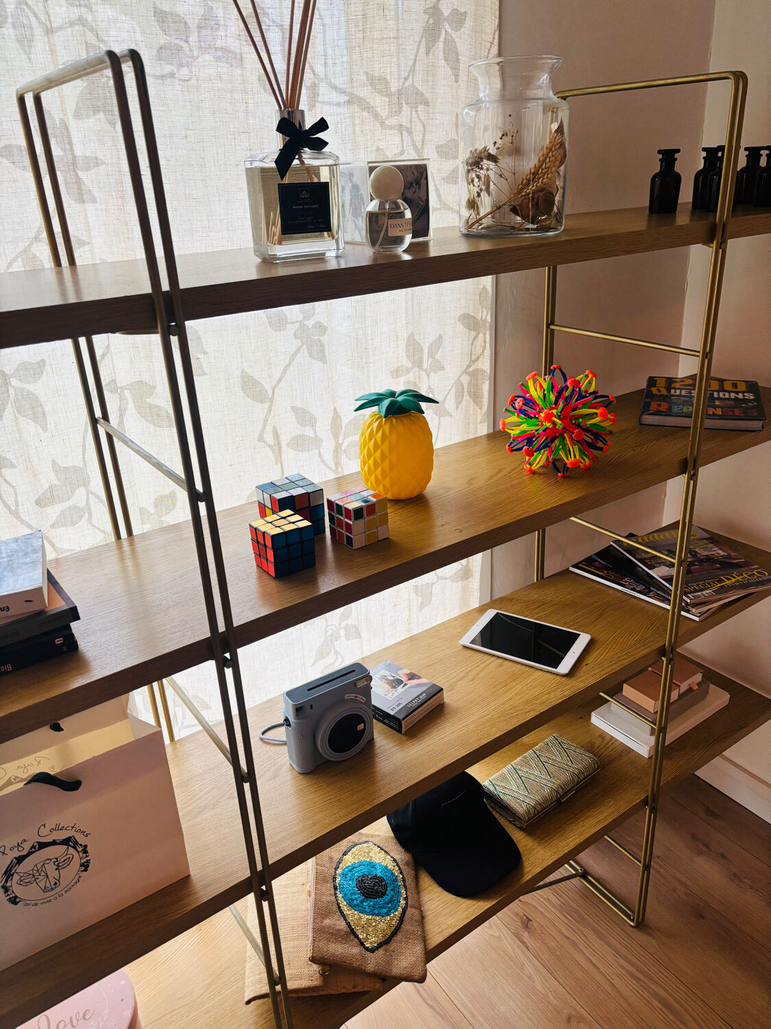 Shelf enetri design Niels Gammelgaard 1995