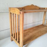 Scalloped wooden shelf