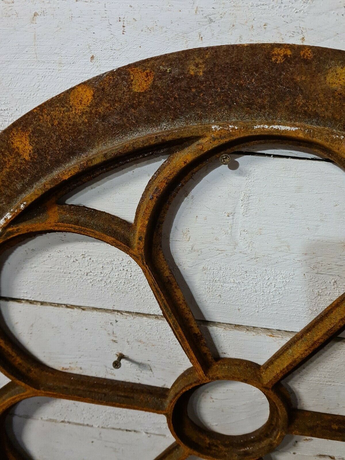 Cast-and-bone beef window