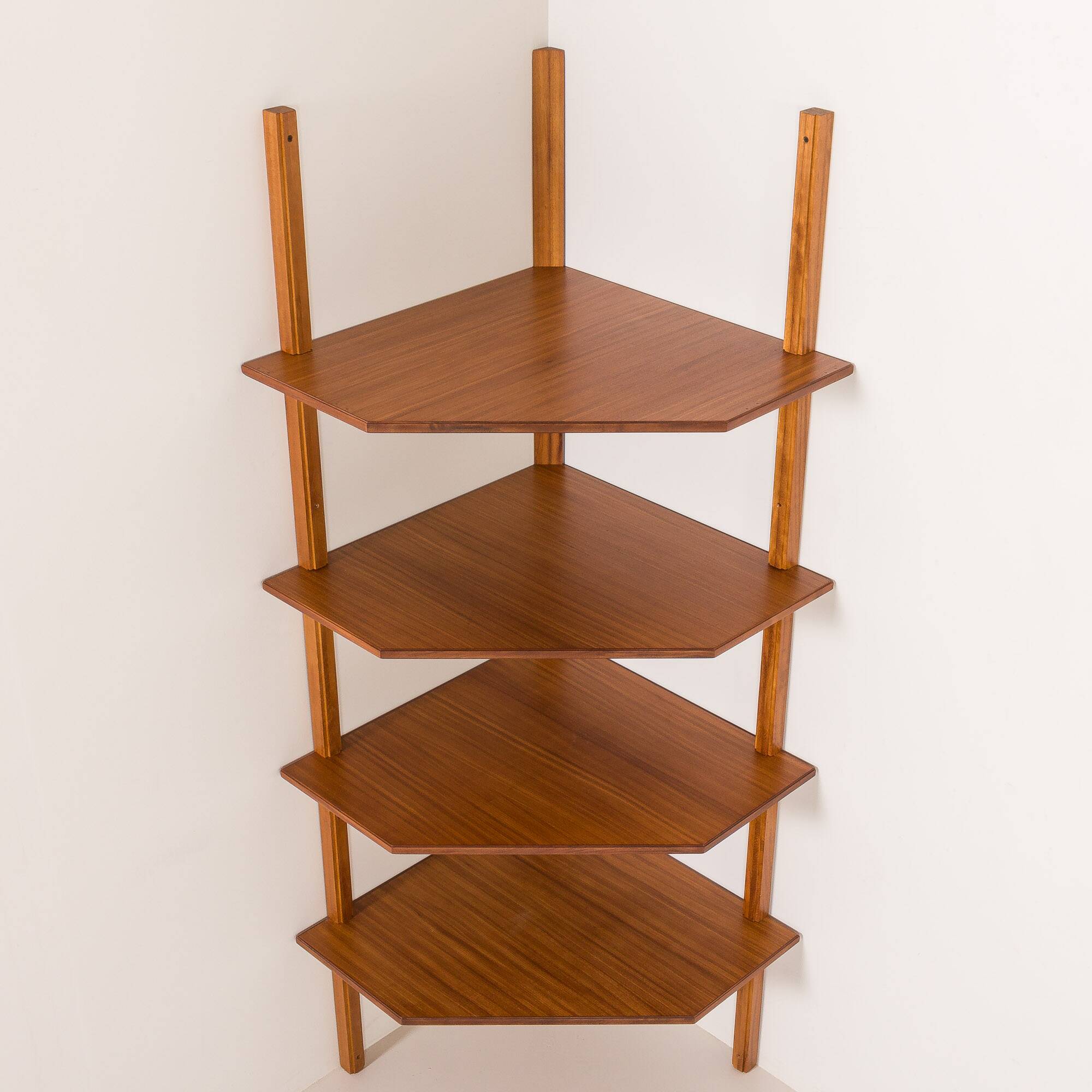 Meuble d'angle mural italien du milieu du siècle, années 1970