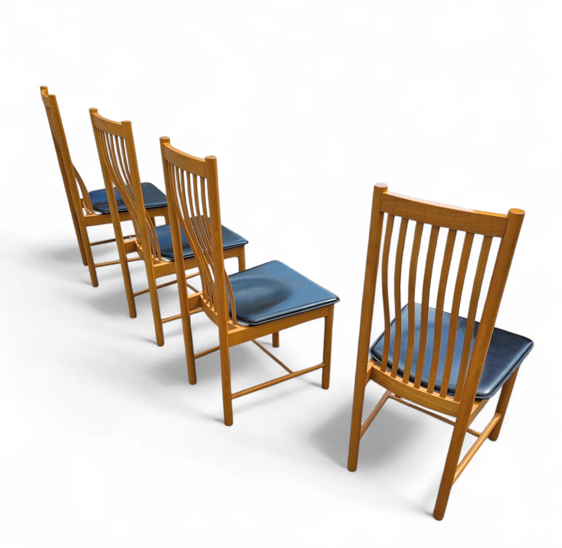 4 x Bros Nova chairs / leather seats