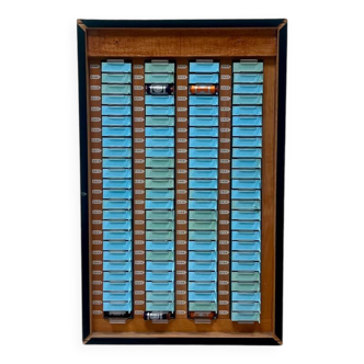 Meuble de métier, distributeur de bobines de fils Thiriez