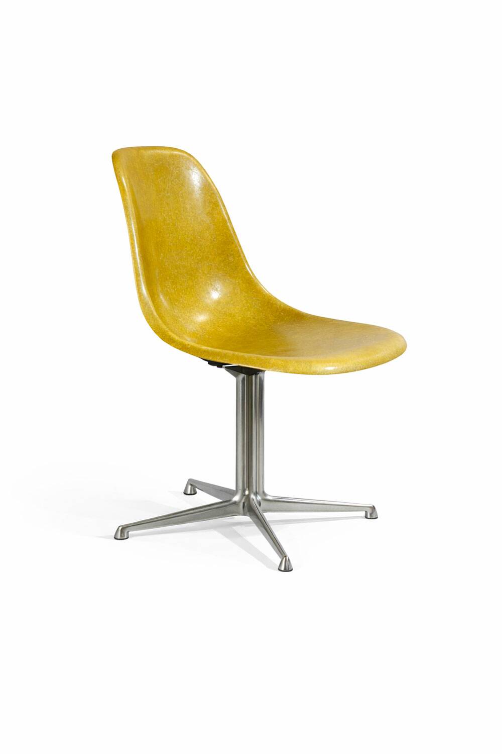 Set of 6 Charles Eames chairs