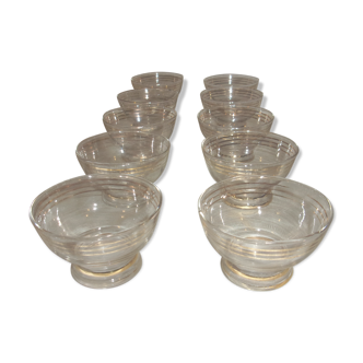 Lot de 10 coupes à champagne liseré doré année 50