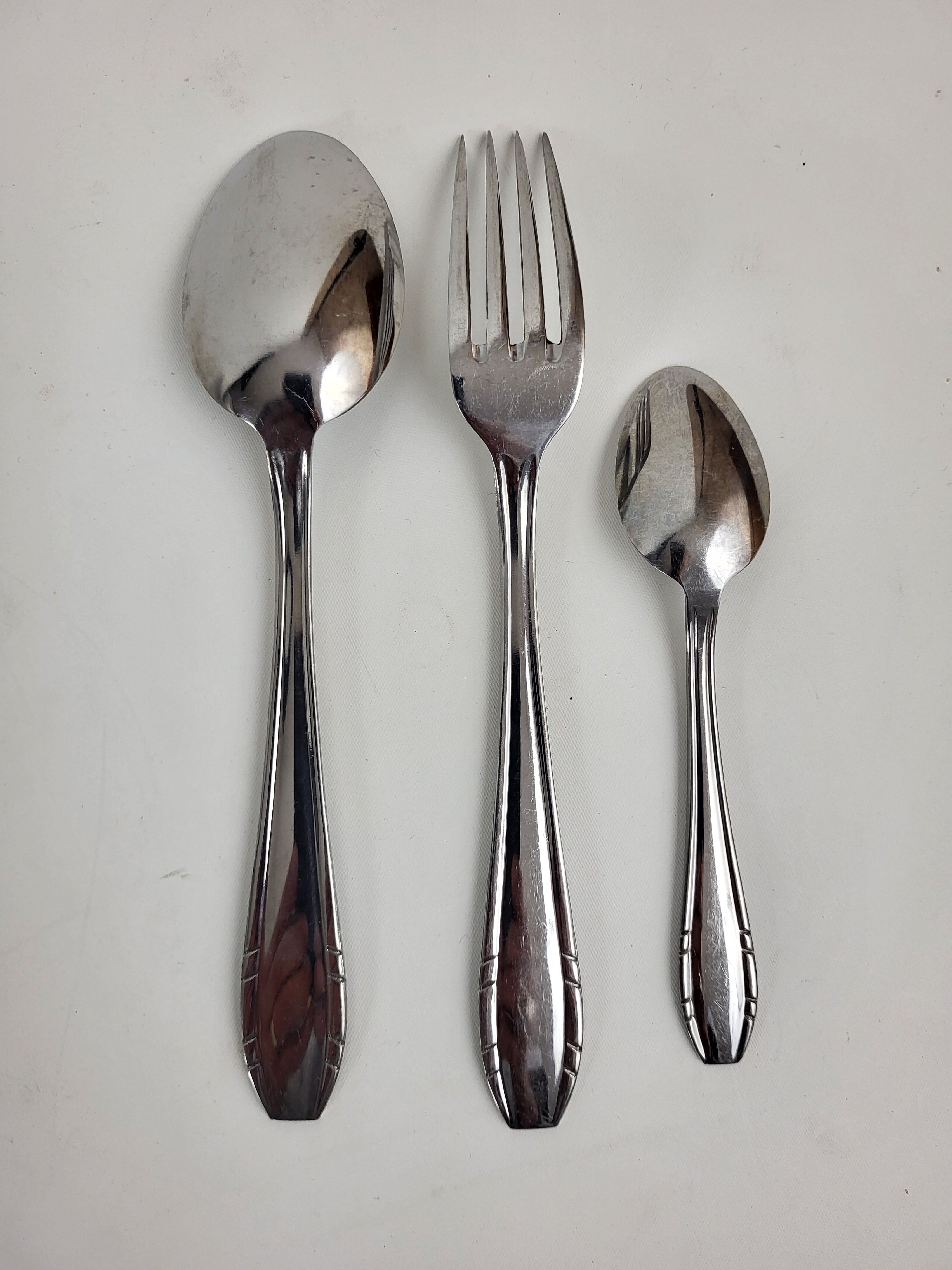 Housewife 37 pieces in stainless steel