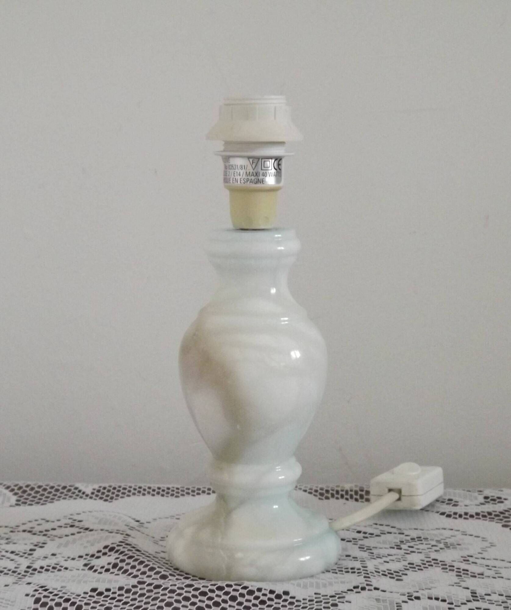 French Vintage Small Marble Table Lamp – Cream with Beige & Blue Veins 5237