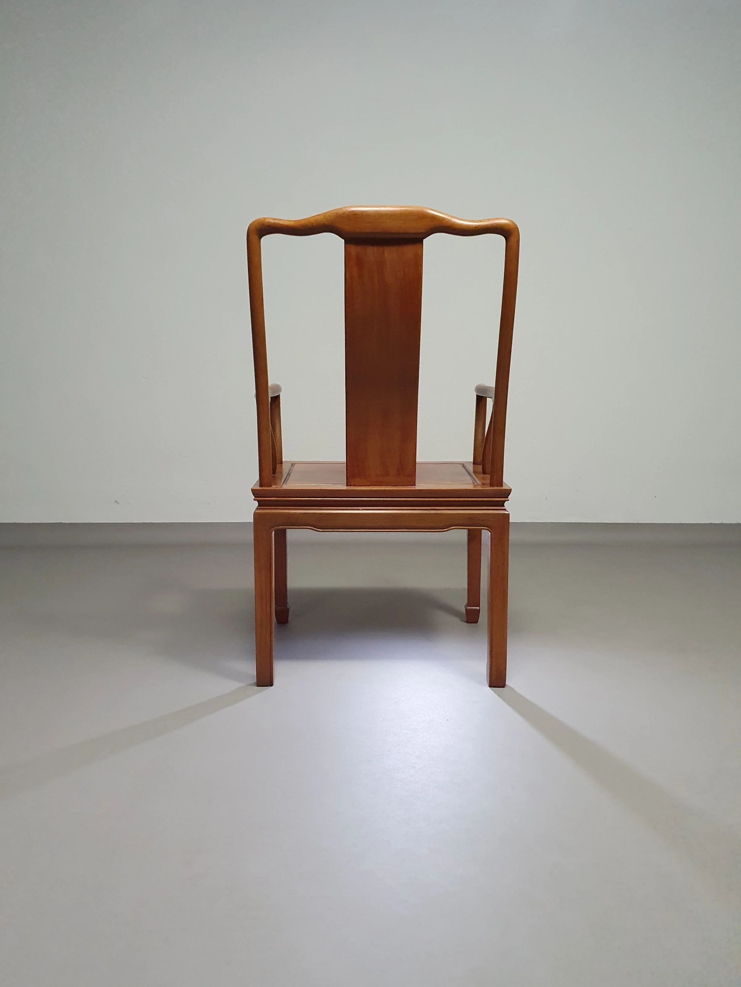 Vintage Chinese Ming rosewood chair