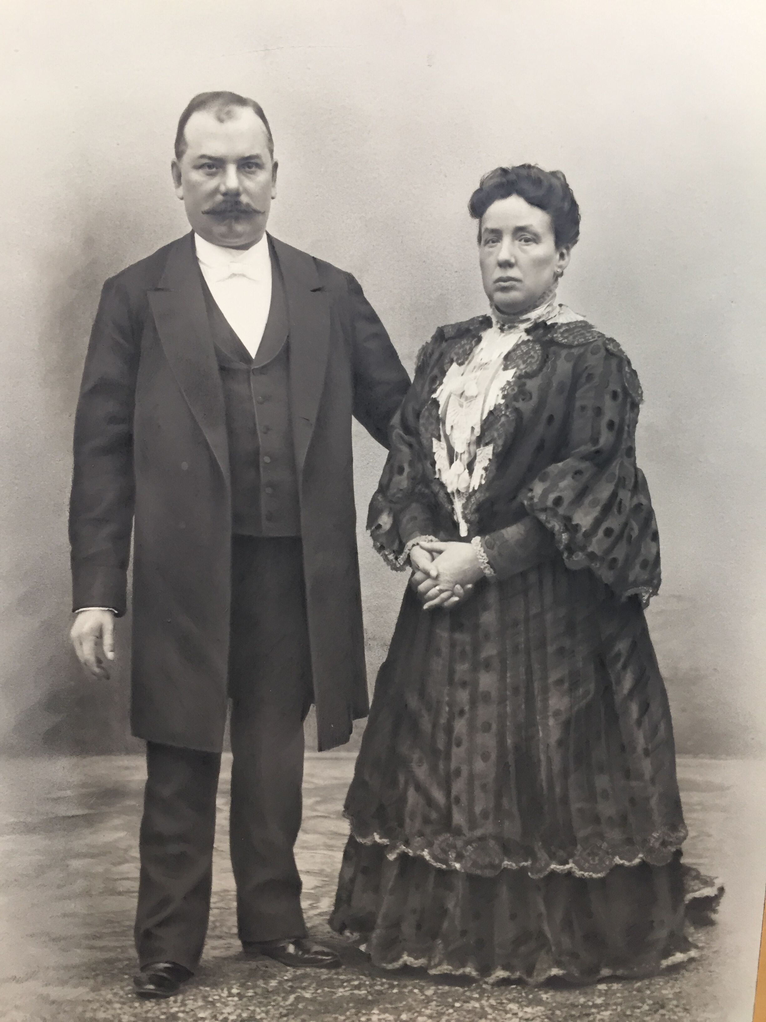 Antique, Great old photography, bourgeois couple, early twentieth, France