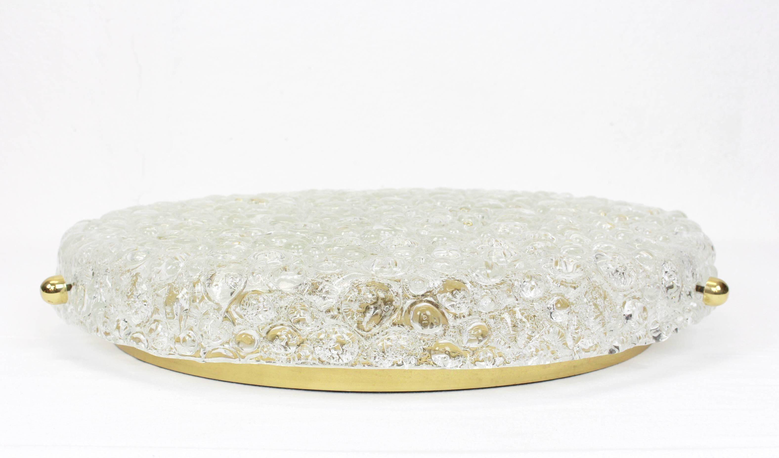 Grand plafonnier en verre givré rond par Hillebrand, Allemagne, années 1970