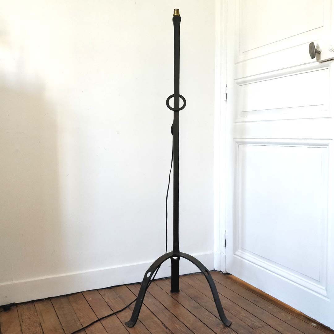 Lamppost tripod wrought iron