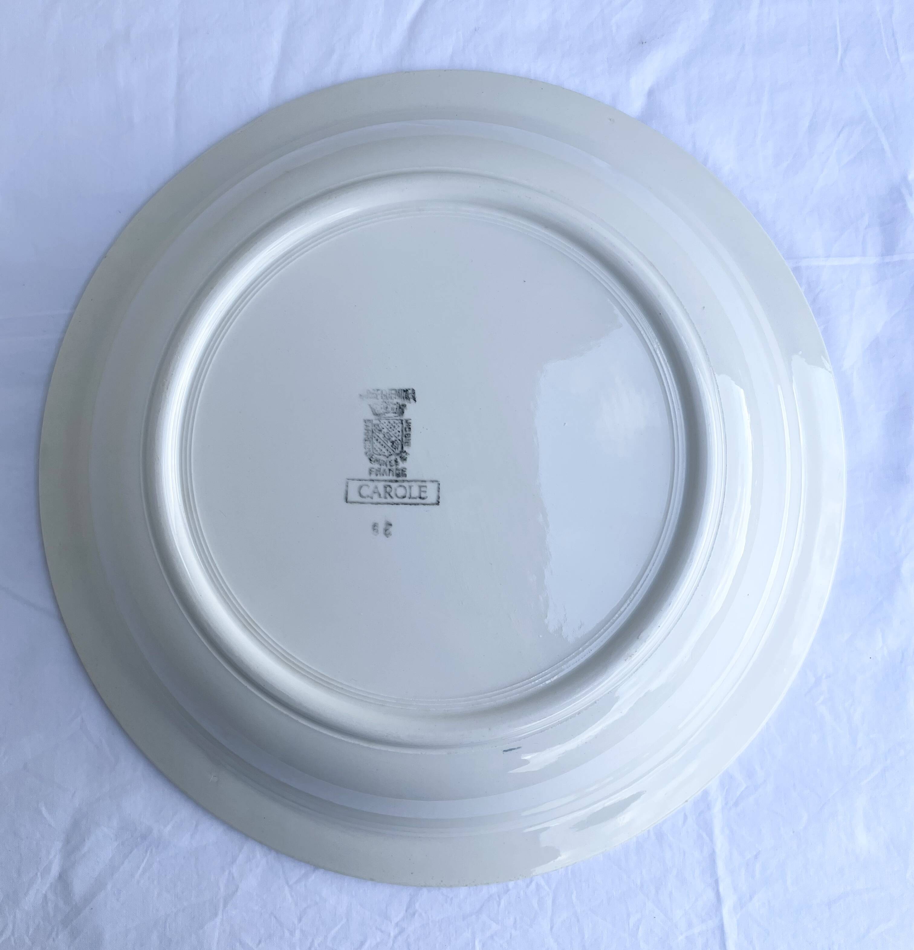 Plat creux Sarreguemines modèle Carole, décor floral et épi de blé