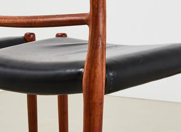 Ensemble de 4 chaises de salle à manger modèle 82 par Niels Otto Moller pour JL Mollers, 1971