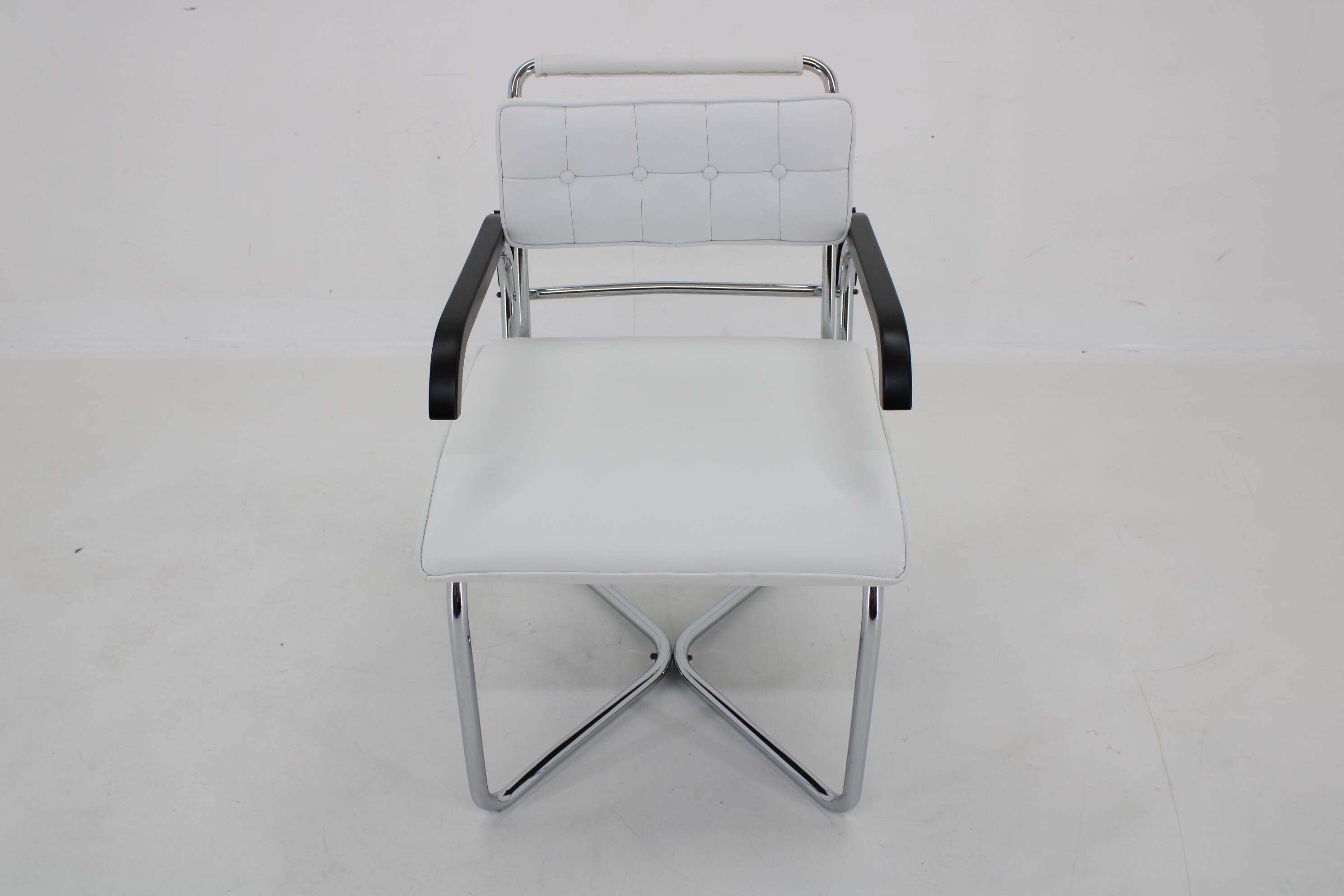 1940s Rare Restored Bauhaus Chrome Plated Adjustable Armchair in White Leather, Czechoslovakia