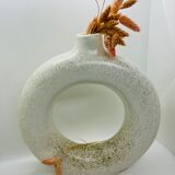 Round vase
