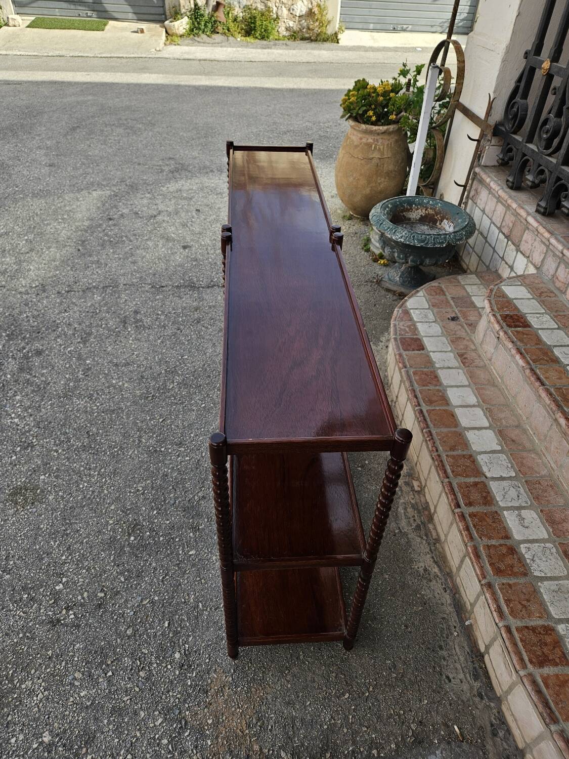 Large 20th century mahogany shelf