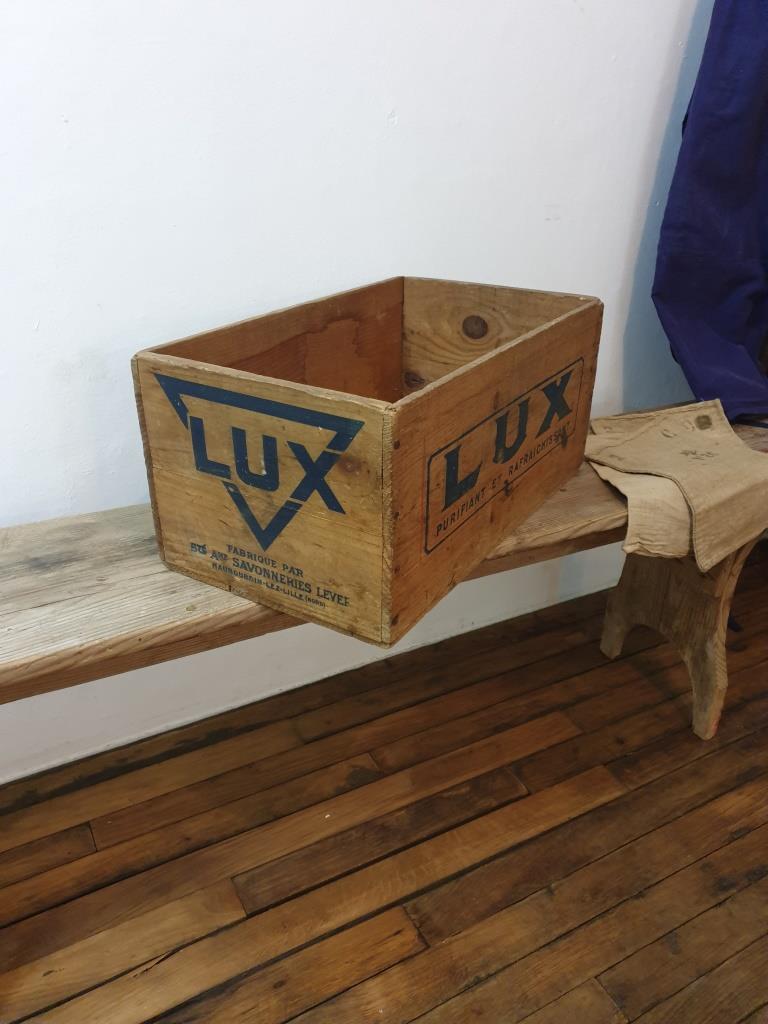 LUX soap box