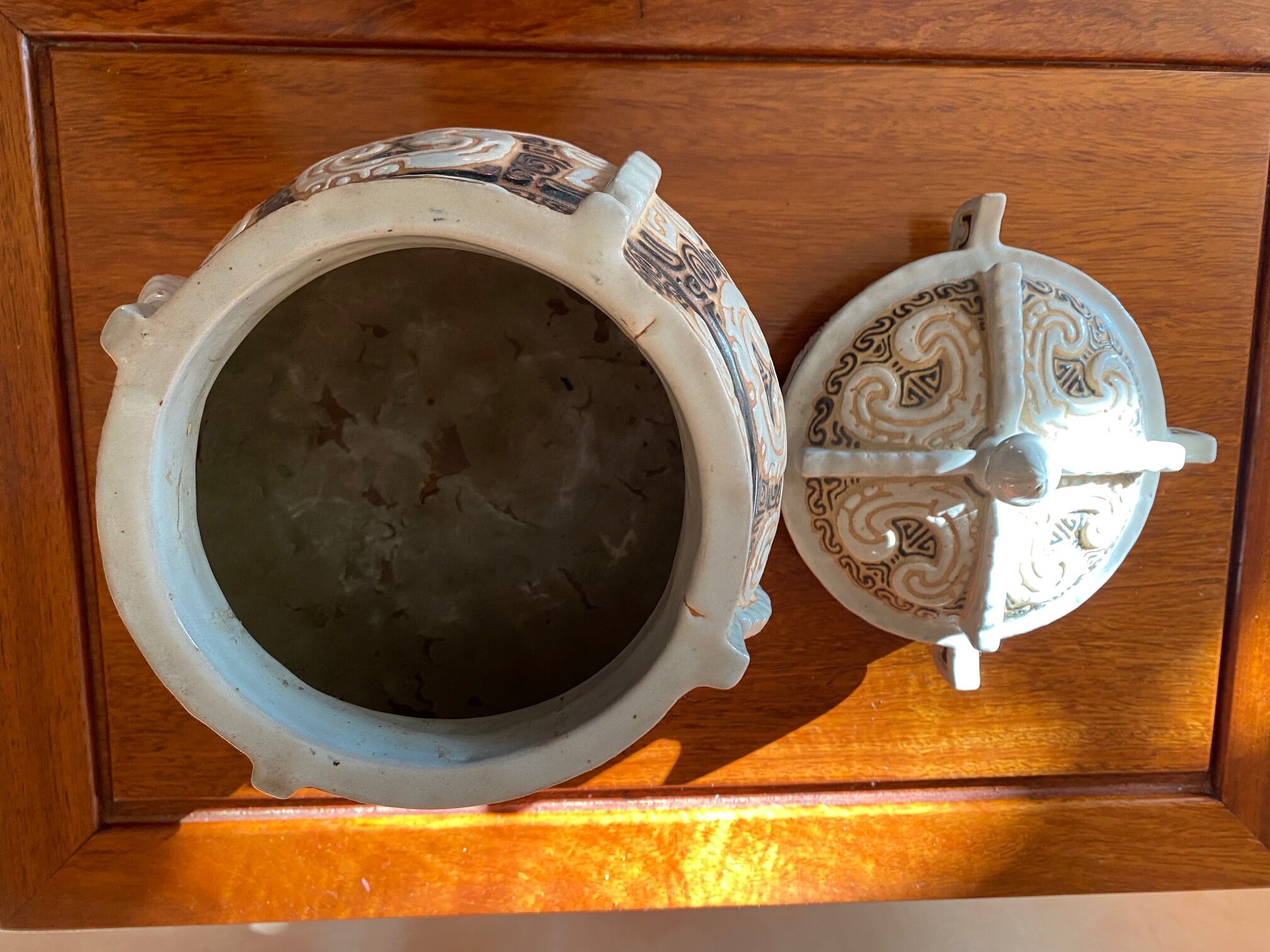 Cloisonné ceramic urn