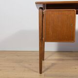 Bureau en teck autoportant de style moderne du milieu du XXe siècle, Danemark, années 1960