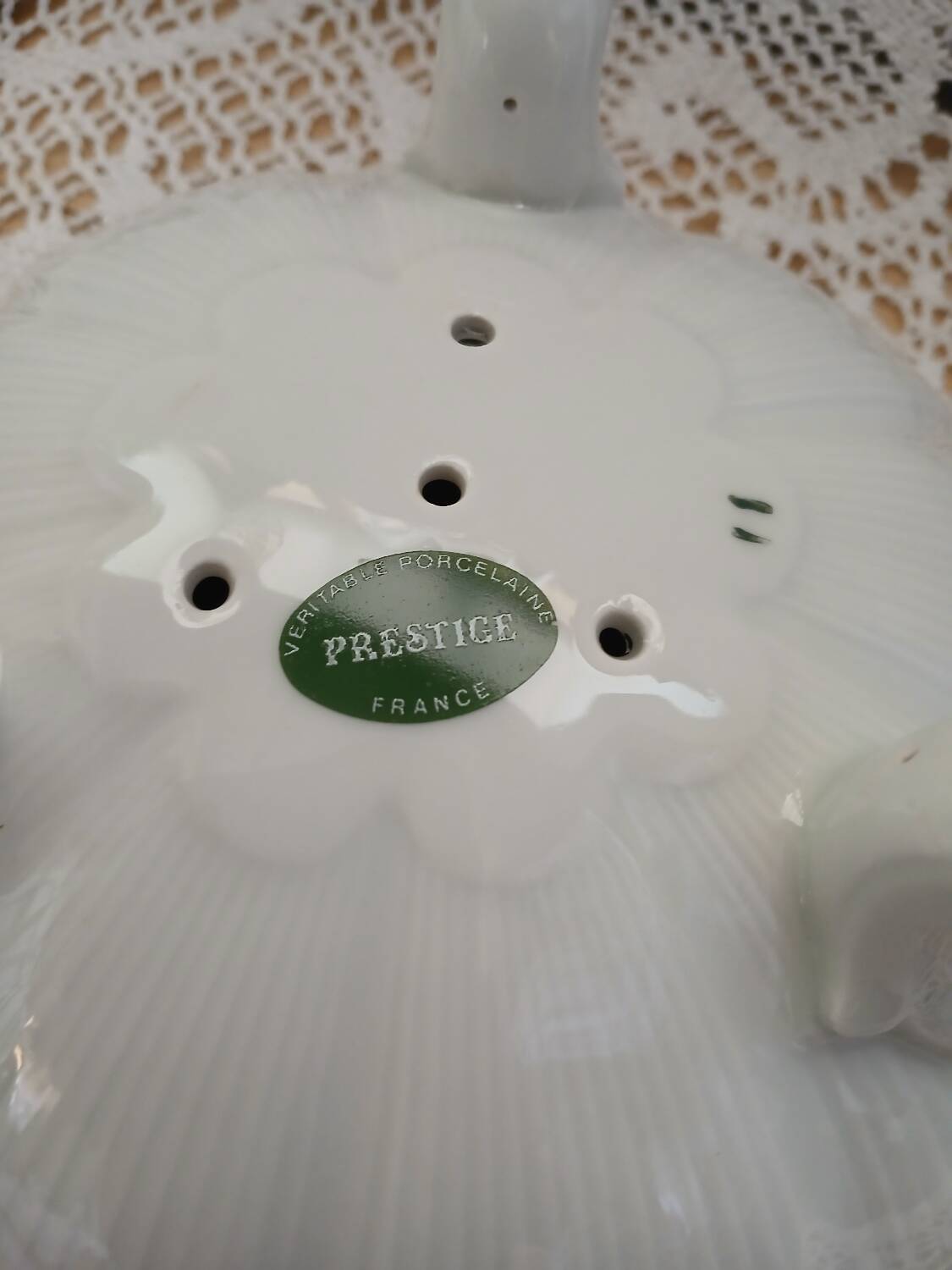Coupe à fruits/ égouttoir en porcelaine