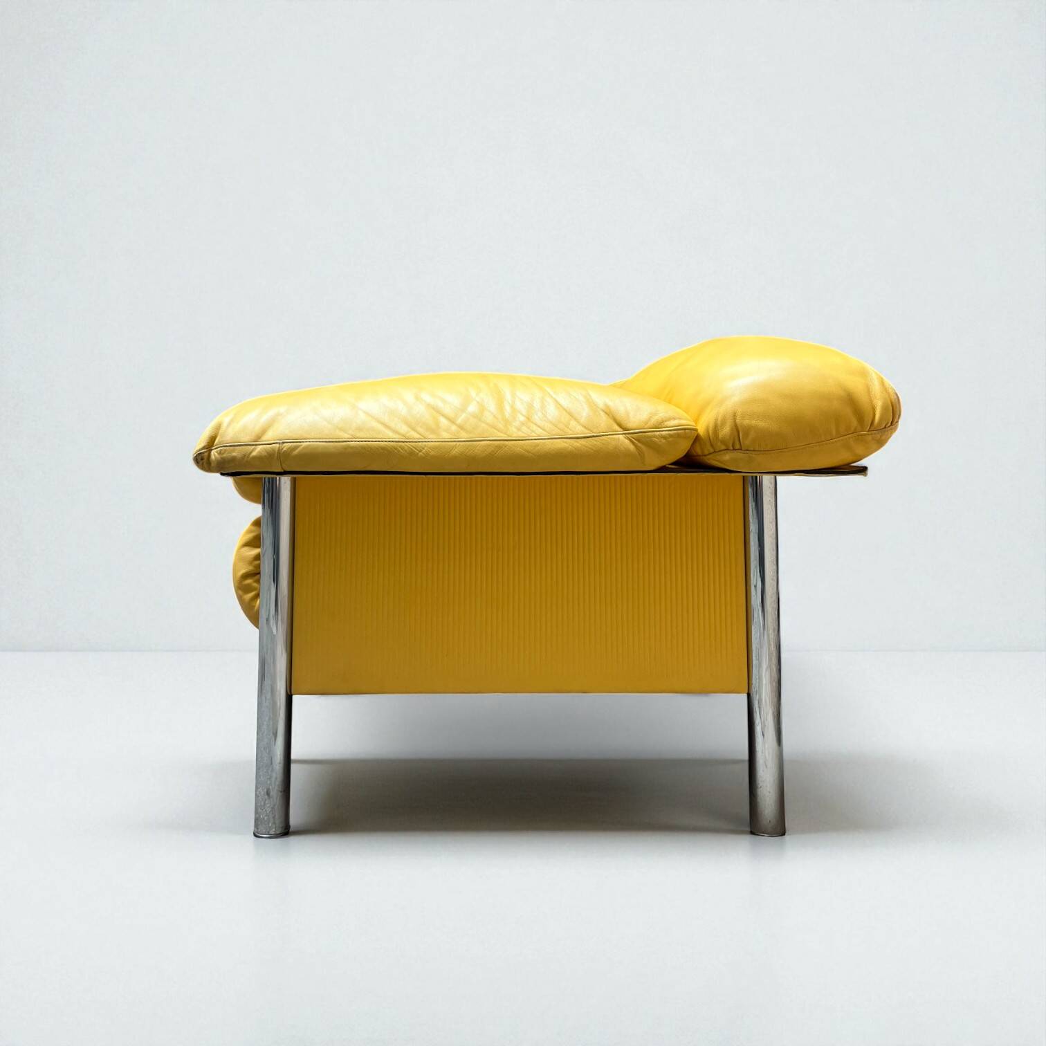 Pausa model canapé, Pierluigi Cerri for Poltrona Frau, 1990