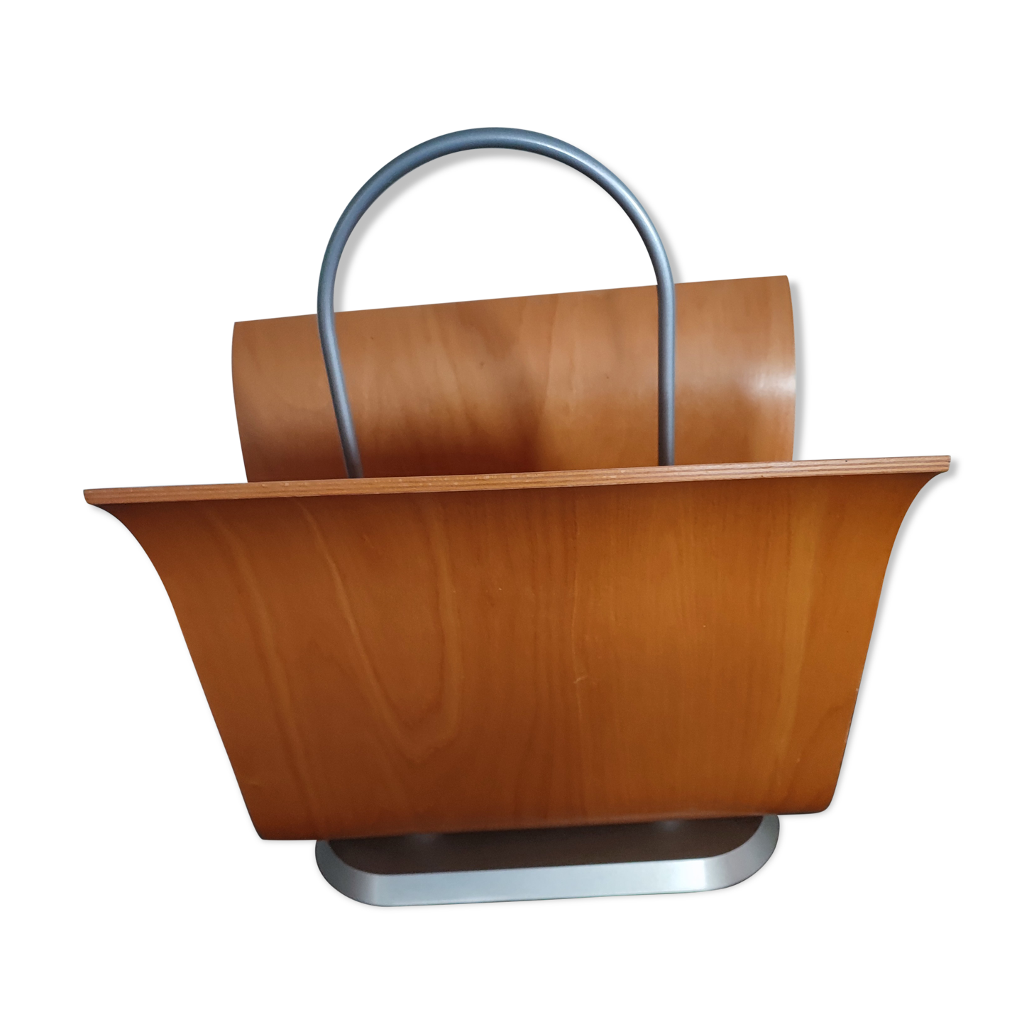 Roset line magazine and newspaper holder