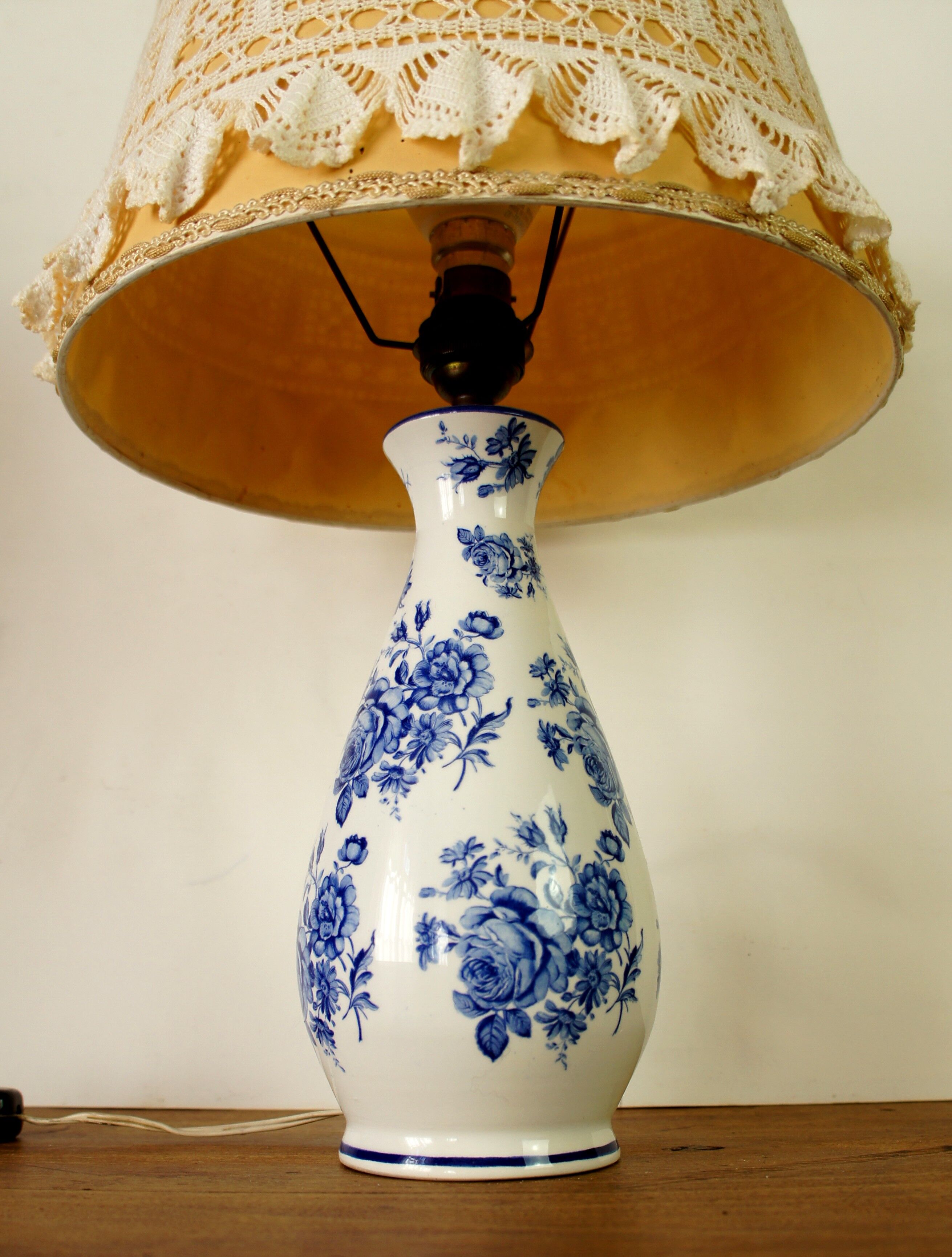Porcelain lamp painted "blue flowers"