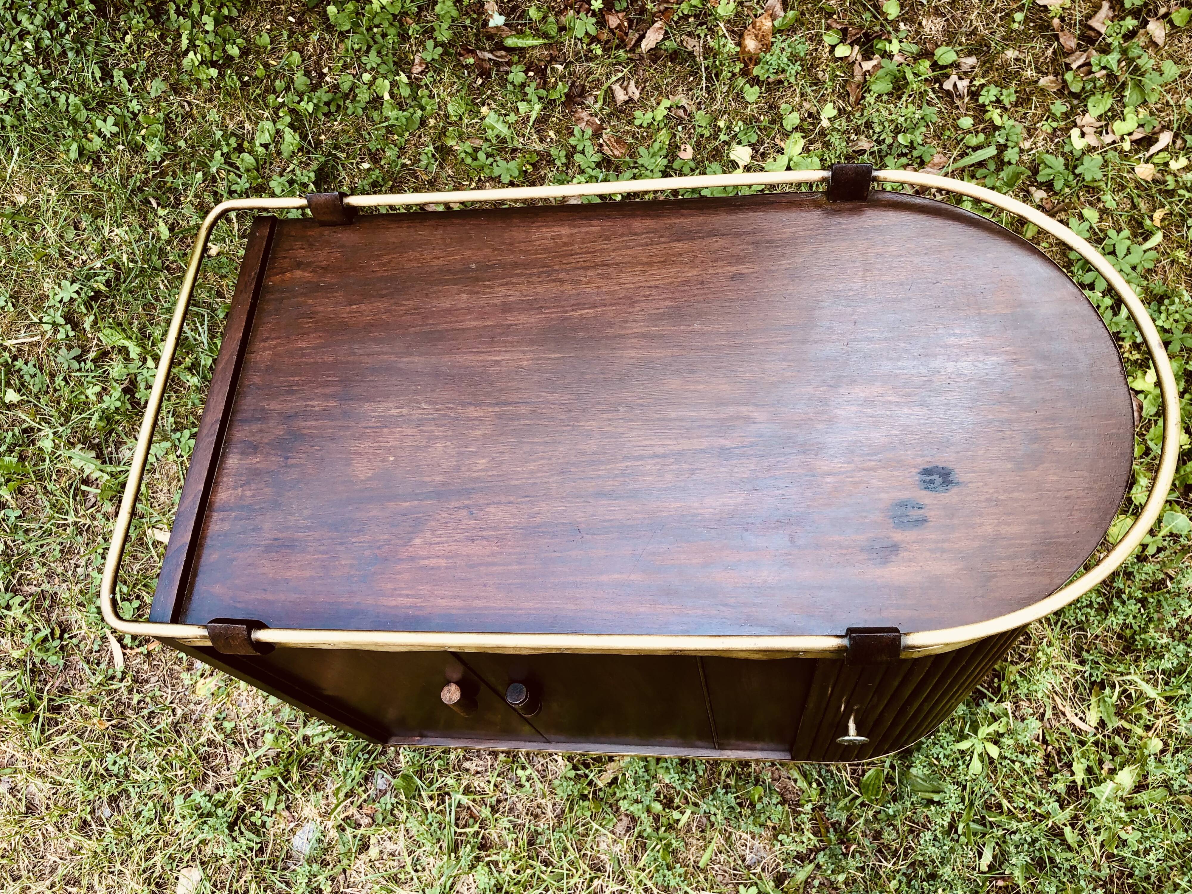 Bar furniture on wheels