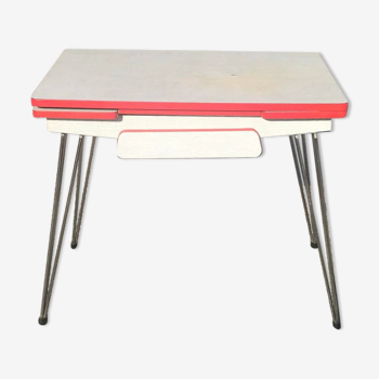 Table in formica